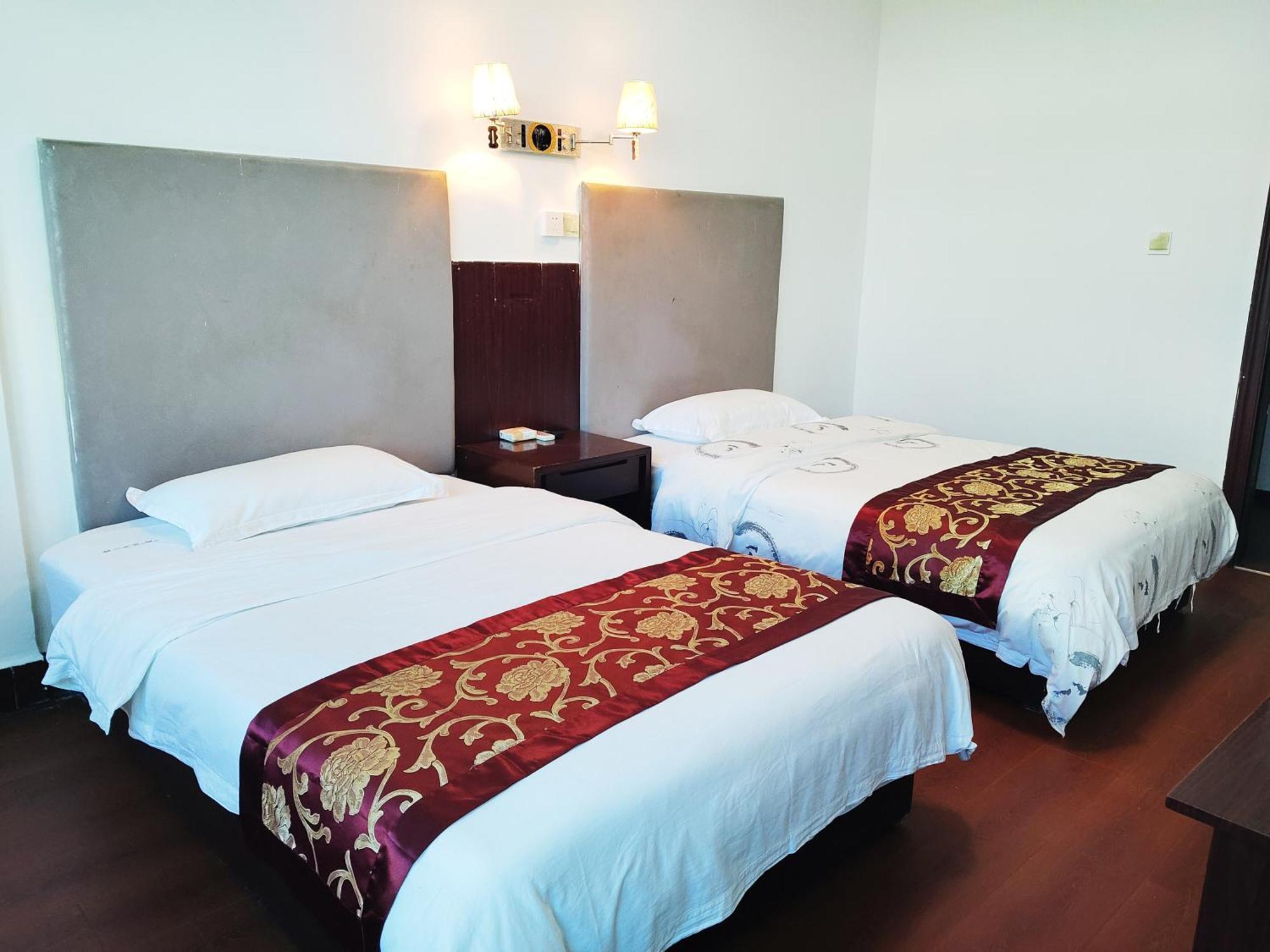 张家界大庸家民宿dyj Hostel Bagian luar foto